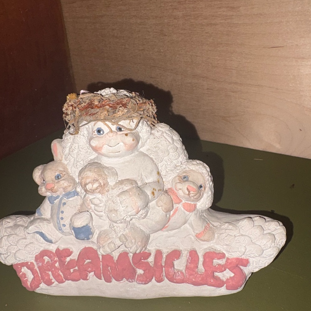 Dreamsicles Cherub Figurine with Animals - Picture 1 of 2